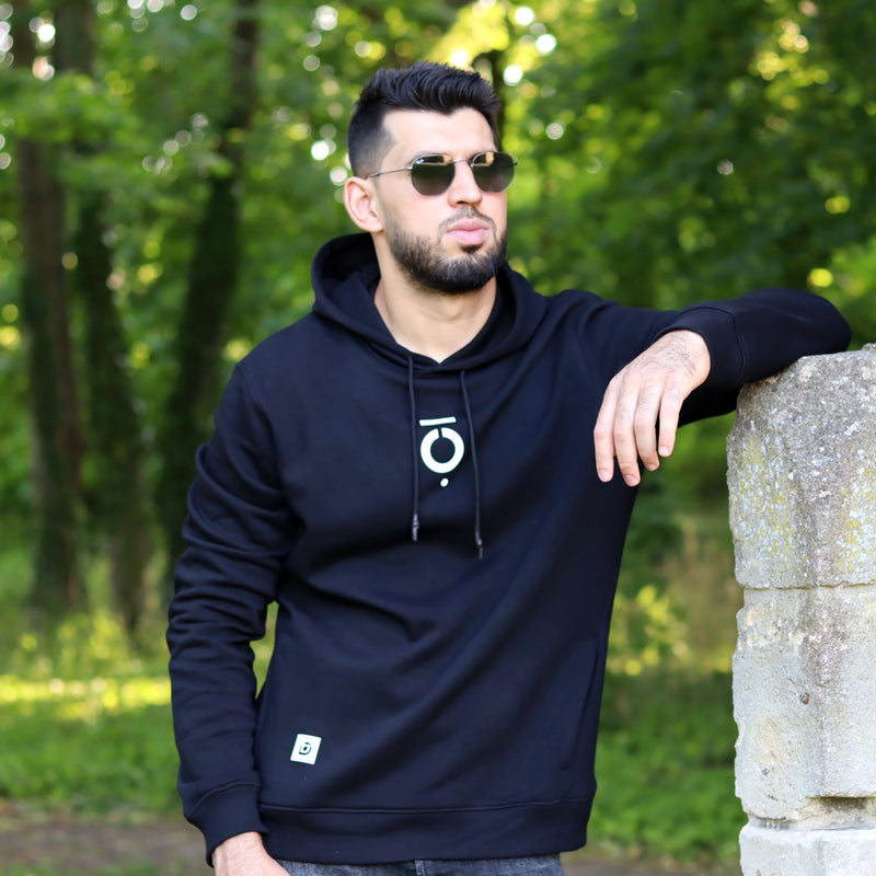 Hoodie noir en coton bio - tōoba Reborn Black